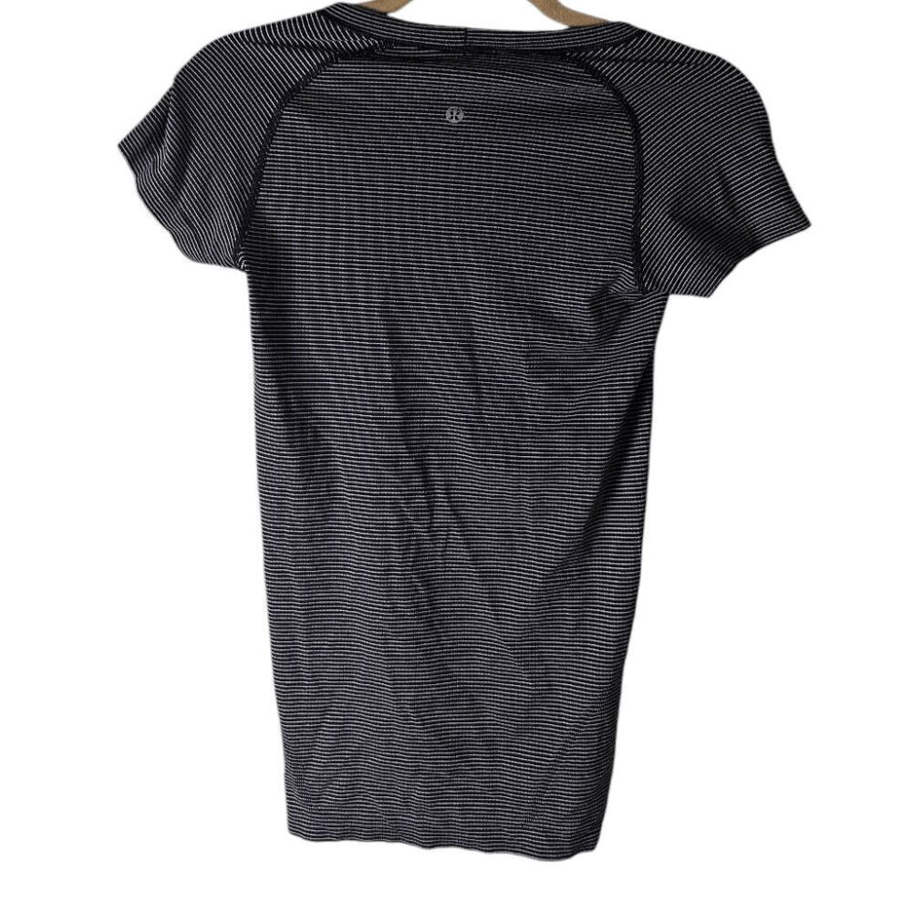LULULEMON ATHLETICA Swiftly Tech Short Sleeve Size 4 - Picture 5 of 5